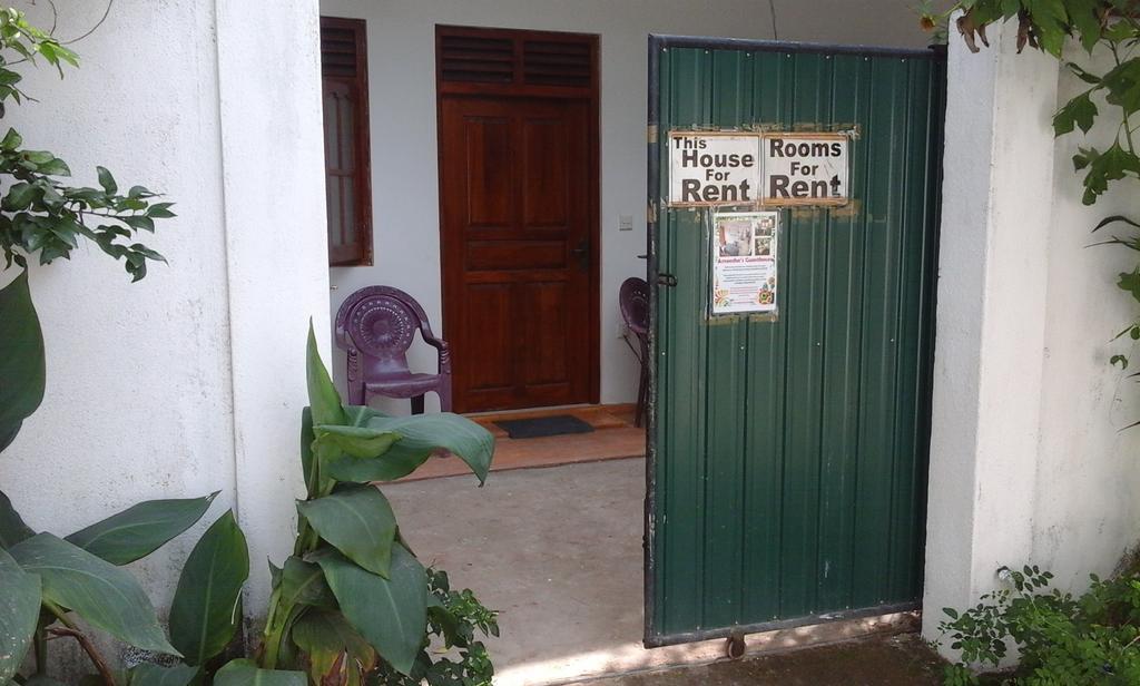 Ameesha Guesthouse Unawatuna Esterno foto