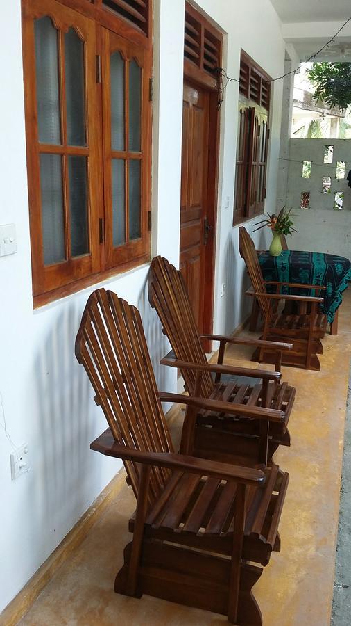 Ameesha Guesthouse Unawatuna Esterno foto