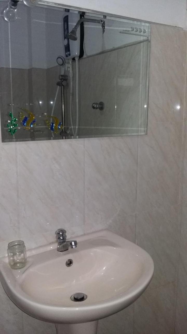Ameesha Guesthouse Unawatuna Esterno foto